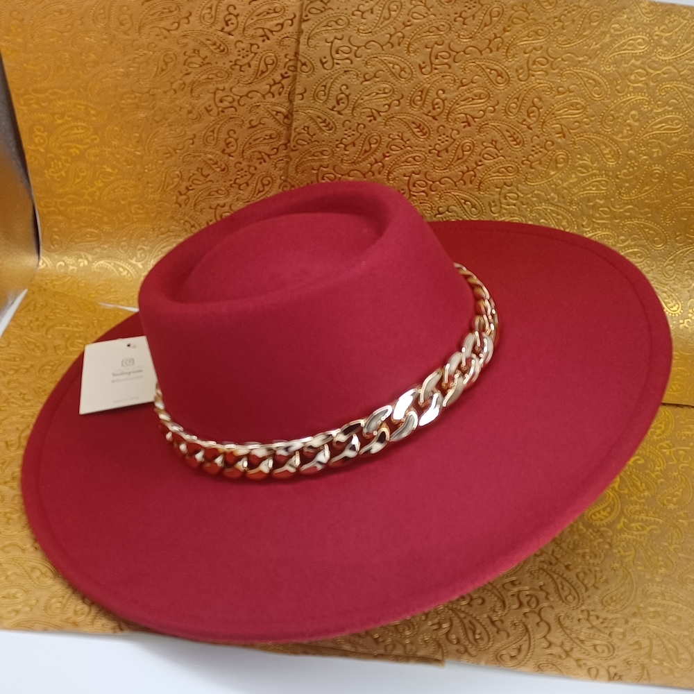 Red Wide Brim Bolero Felt Fedora Panama Hat with a Fashionable Gold Chain Accent - Picture 3 of 12